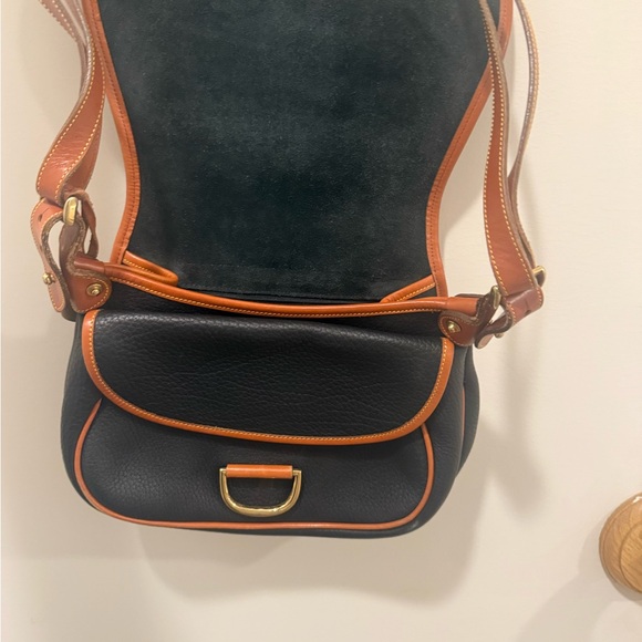 Dooney & Bourke Black and Tan Crossbody Bag - Picture 5 of 6